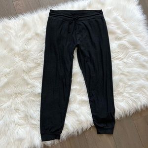 Beyond Yoga Black Featherweight Joggers